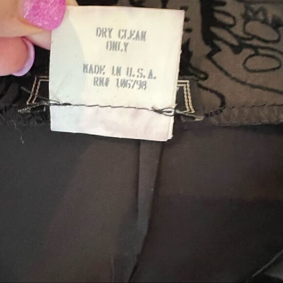 Vintage Miss Lilly Flocked Satin Black Damask A-Line Skirt Small Made in USA - Picture 6 of 6